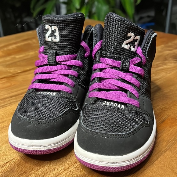 Air Jordans Flight 4’s - Picture 2 of 8